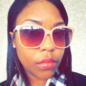 Meet your Posher, Crystal